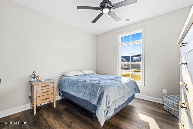 $550,000 | 511 Chestnut Place, Loudon, TN 37774