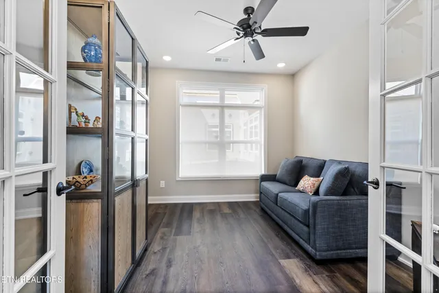 $550,000 | 511 Chestnut Place, Loudon, TN 37774