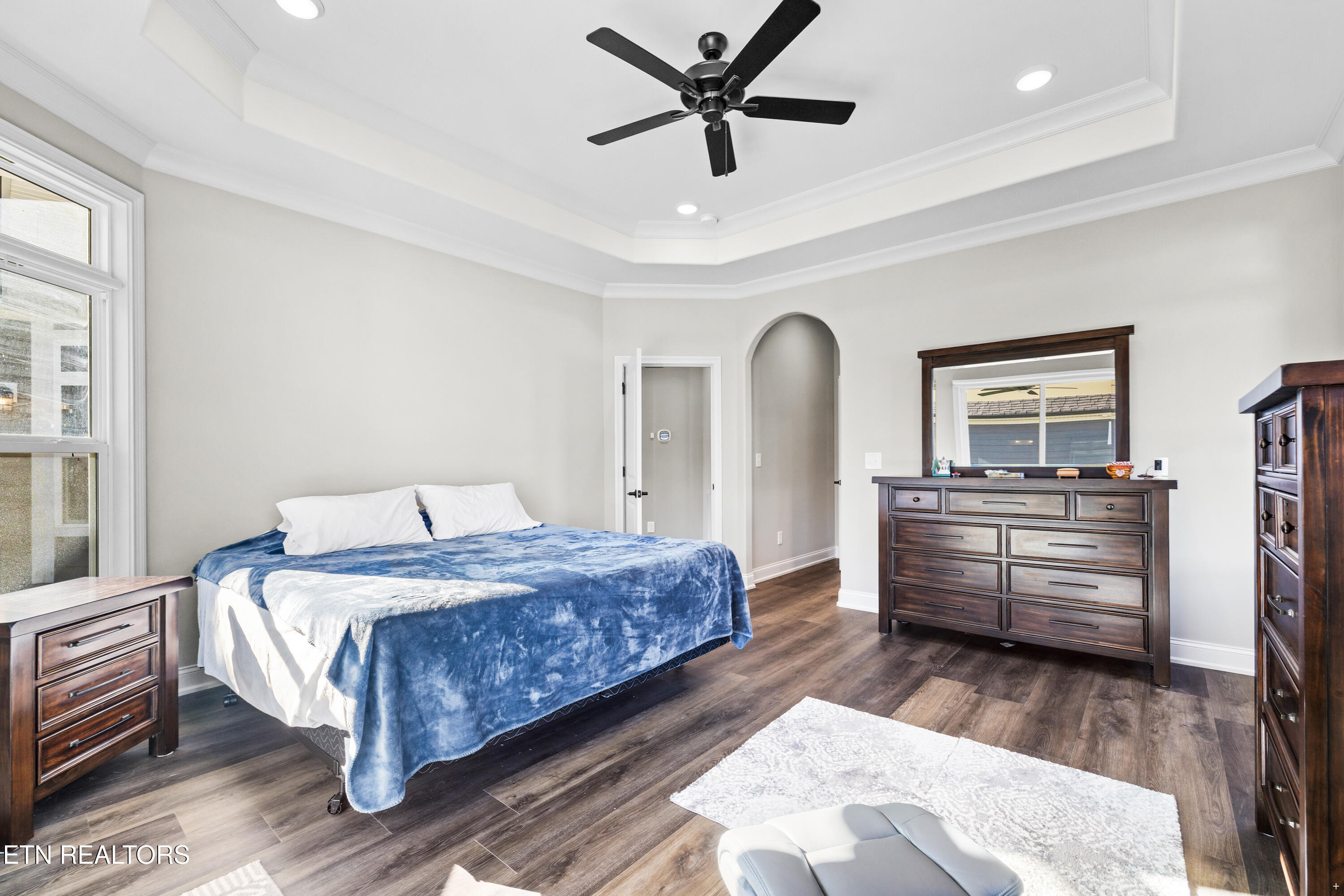 511 Chestnut Place Loudon, TN 37774 - Photo 10 of 23 Owners Suite