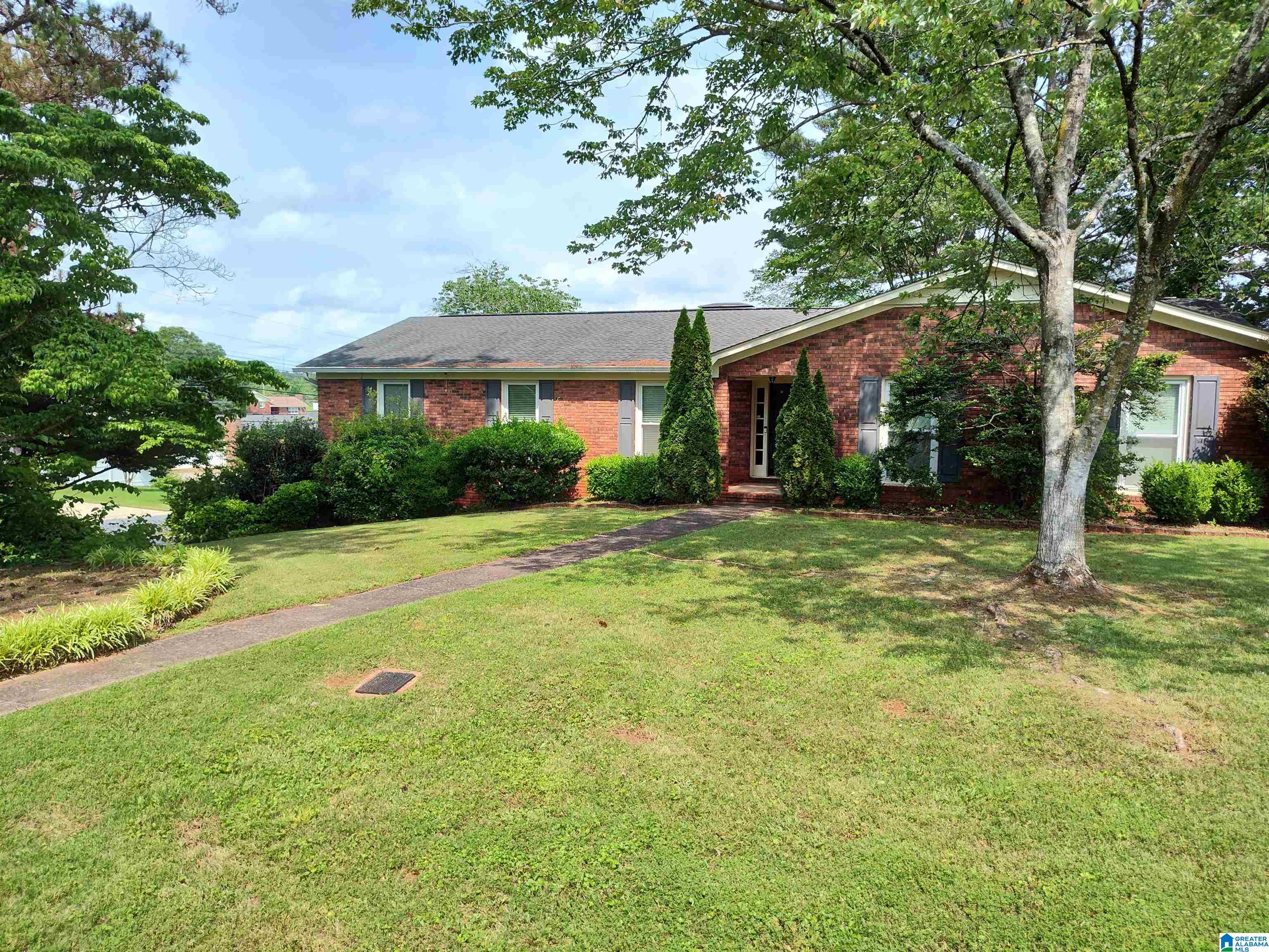 701 Lang Road Sylacauga, AL 35150 - Photo 3 of 27