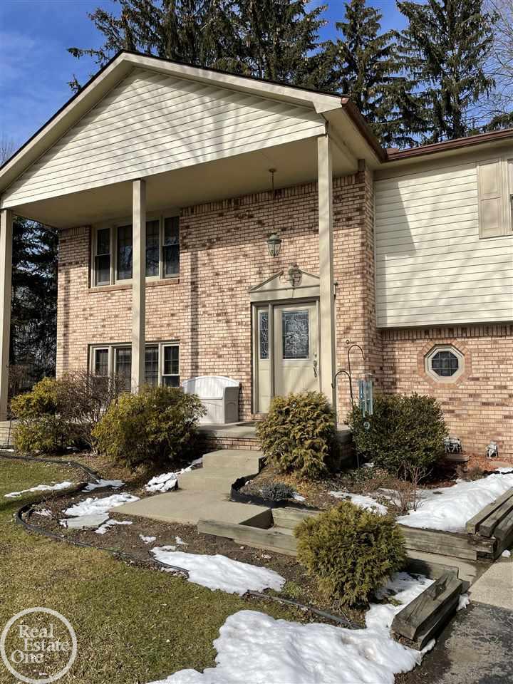 47467 Sugarbush Road Chesterfield, MI 48047 - Photo 4 of 24