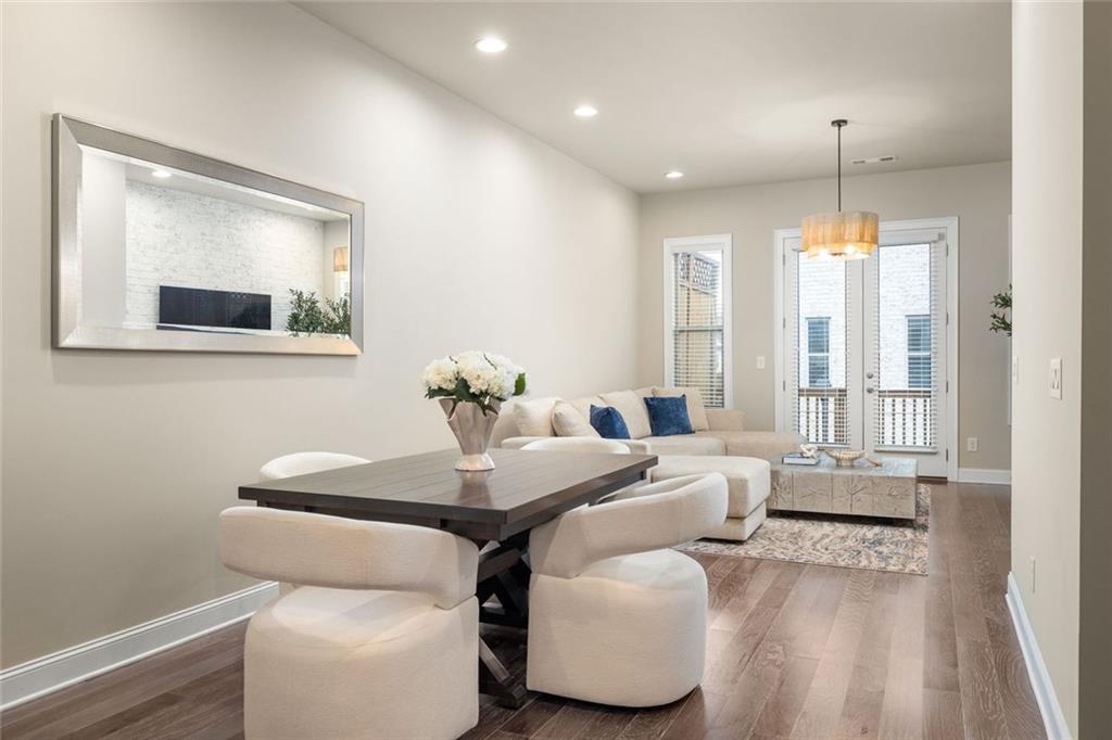 4751 Roswell Road Atlanta, GA 30342 - Photo 2 of 36 a dining room with furniture and window