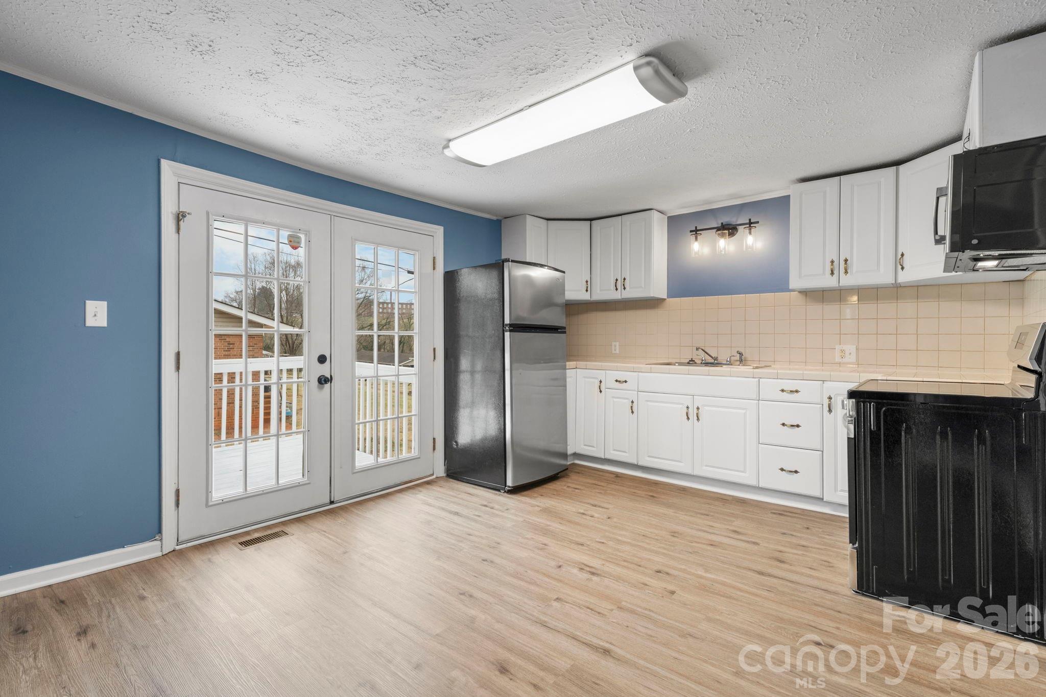 626 West Concord Street Morganton, NC 28655 - Photo 10 of 32