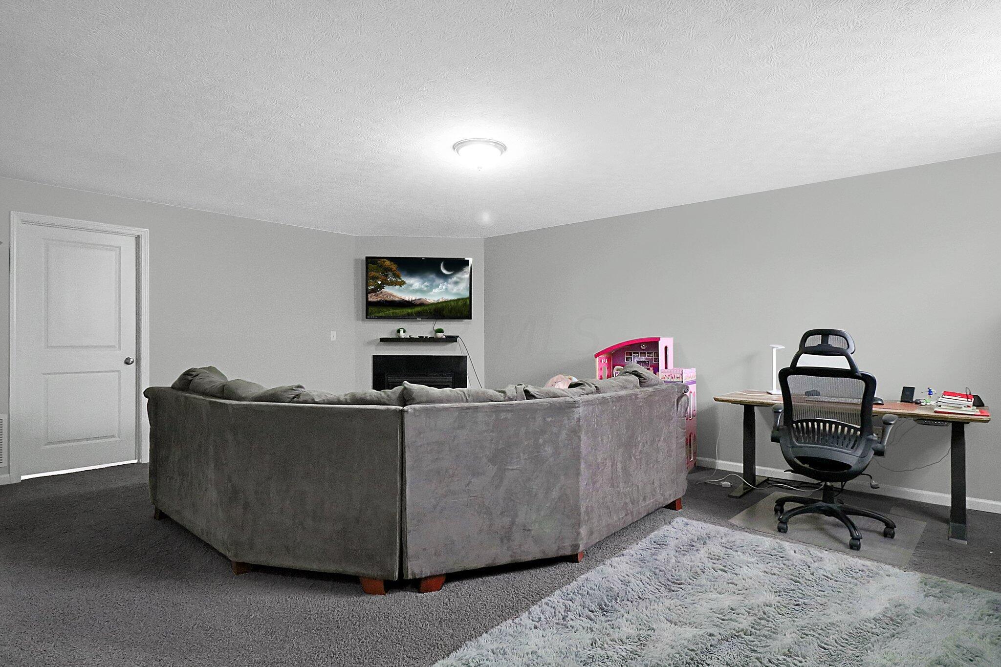 6242 Needletail Road, Unit 33624 Columbus, OH 43230 - Photo 12 of 15 Lowe Level1