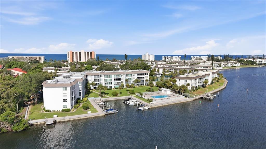 605 Sutton Place, Unit 101 Longboat Key, FL 34228 - Photo 32 of 45 Gallery Image 32