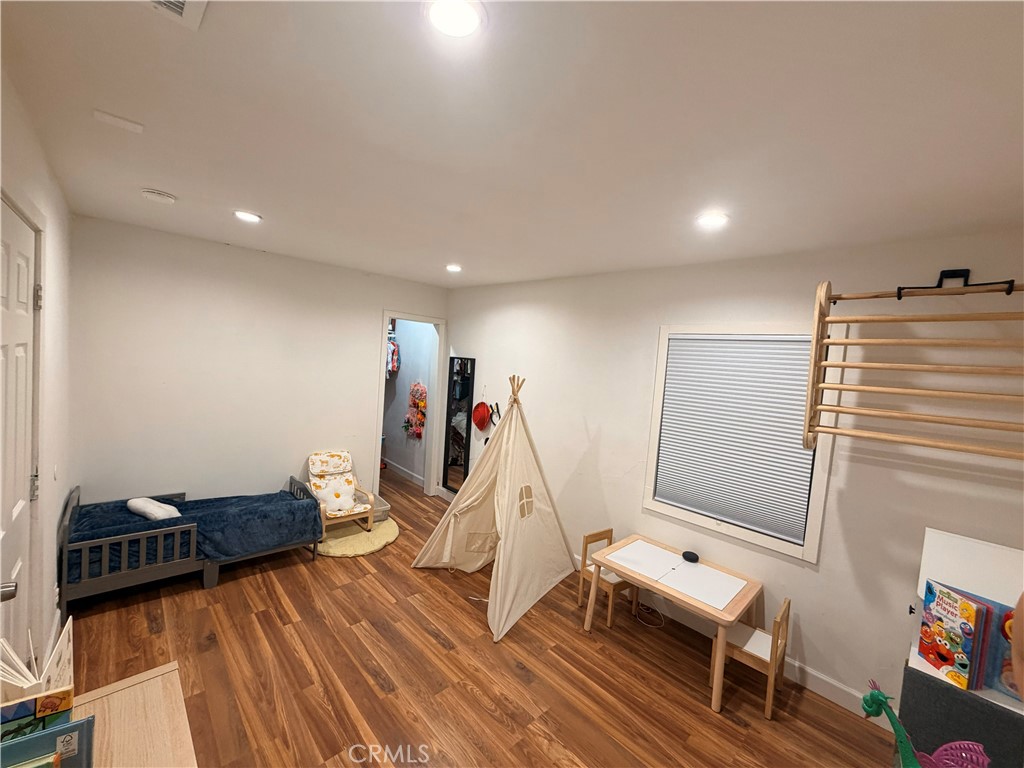 30009 Hunstock Street Castaic, CA 91384 - Photo 15 of 23 a living room with furniture