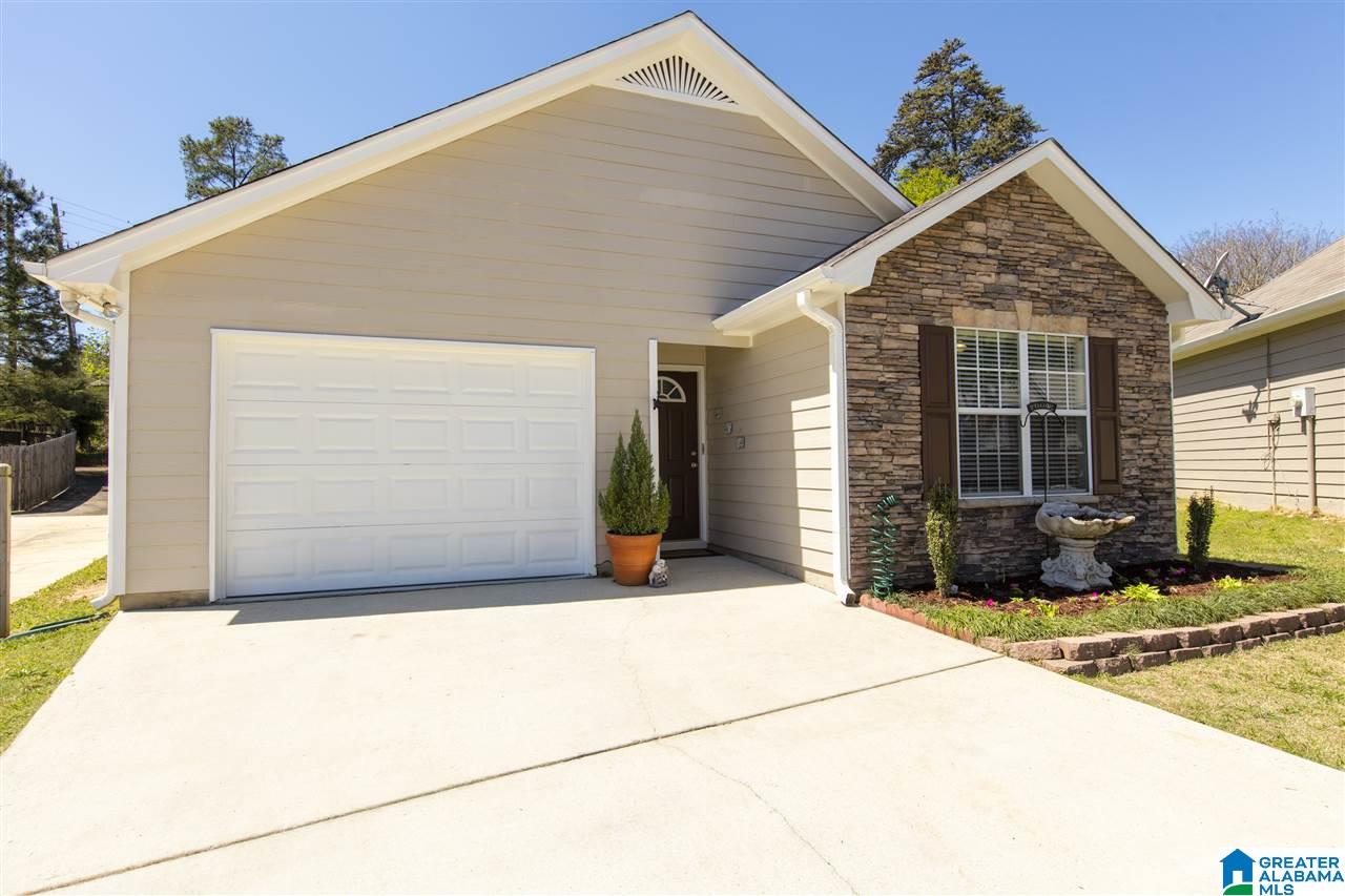 247 Carrington Lane Calera, AL 35040 - Photo 2 of 33