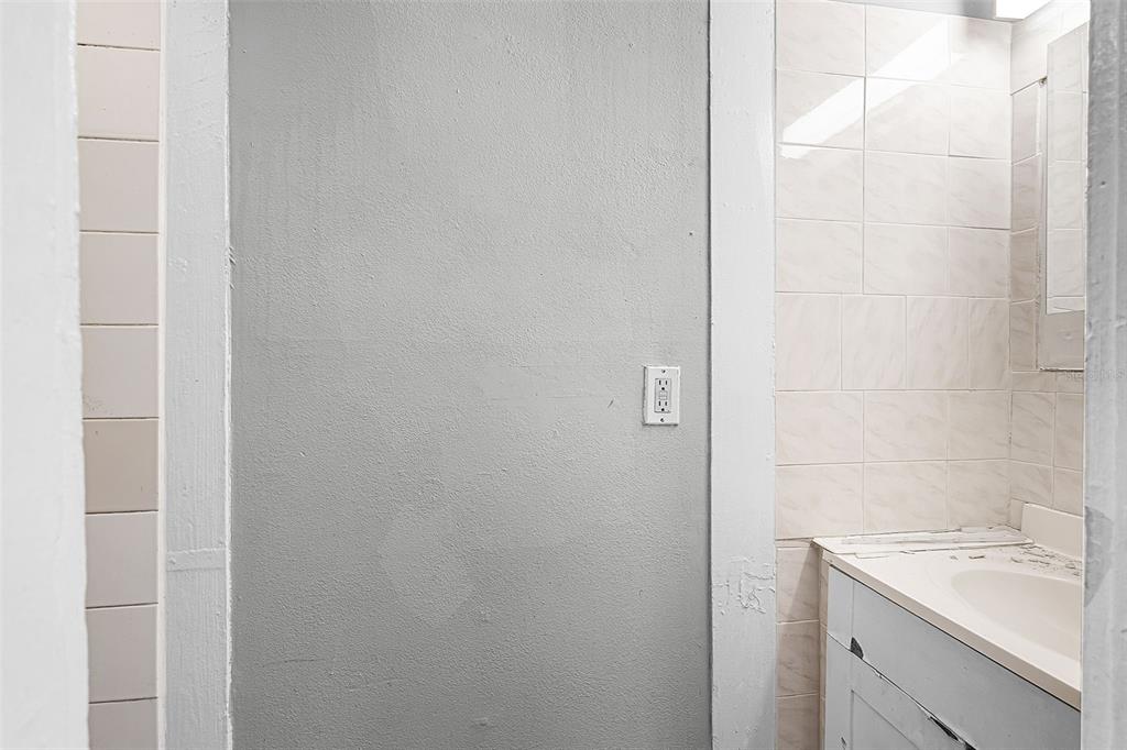 113 South Grove Street, Unit 1 Eustis, FL 32726 - Photo 9 of 12