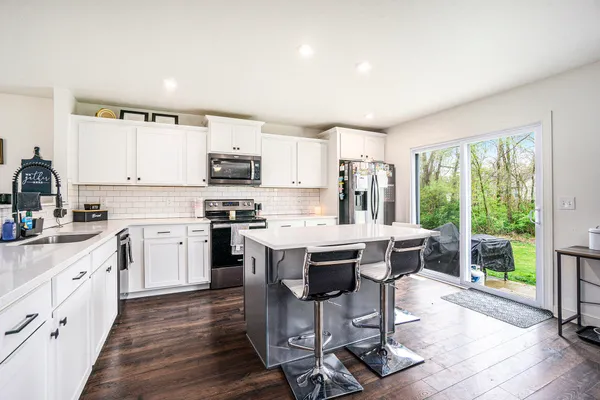 $334,888 | 621 Arizona Boulevard, Three Rivers, MI 49093