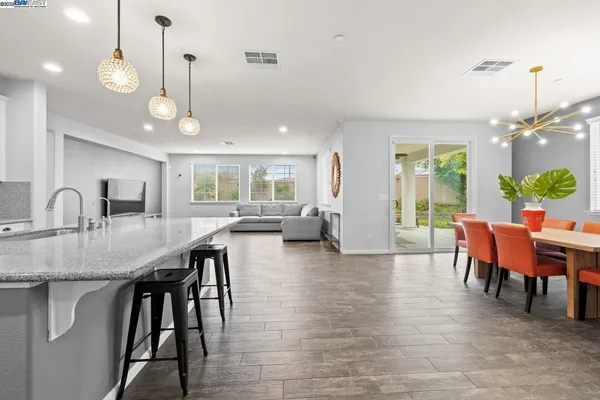 $825,000 | 917 Talaria Court, Oakley, CA 94561