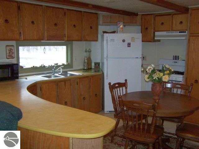 10220 McClish Road Mesick, MI 49668 - Photo 6 of 15 1714291-5.JPG