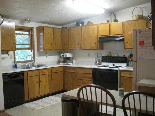 1226 West Singing Woods Road Edelstein, IL 61526 - Photo 2 of 15 Gallery Image 2