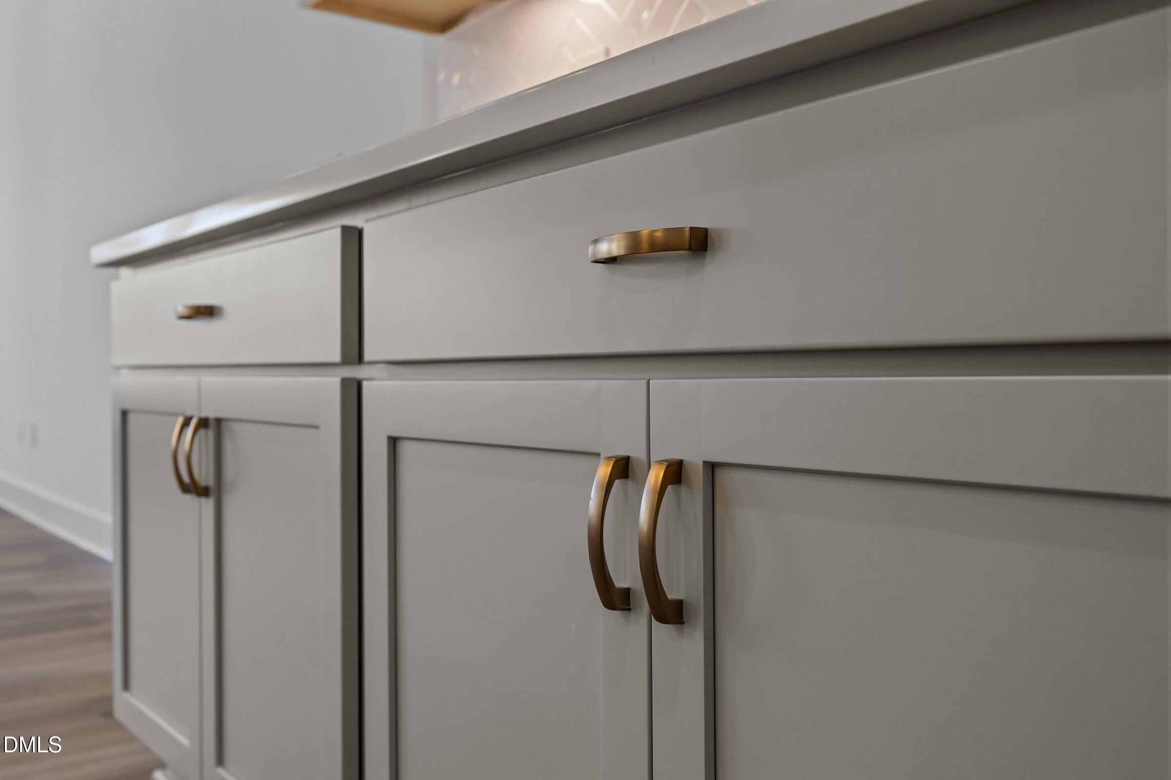 2912 Alyssa Court Raleigh, NC 27604 - Photo 9 of 27 Kitchen - Sonny & Cher Interior