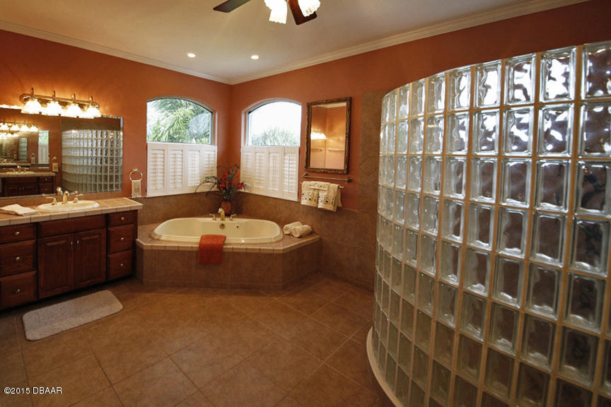 119 Inlet Harbor Road Ponce Inlet, FL 32127 - Photo 27 of 46 MasterBath