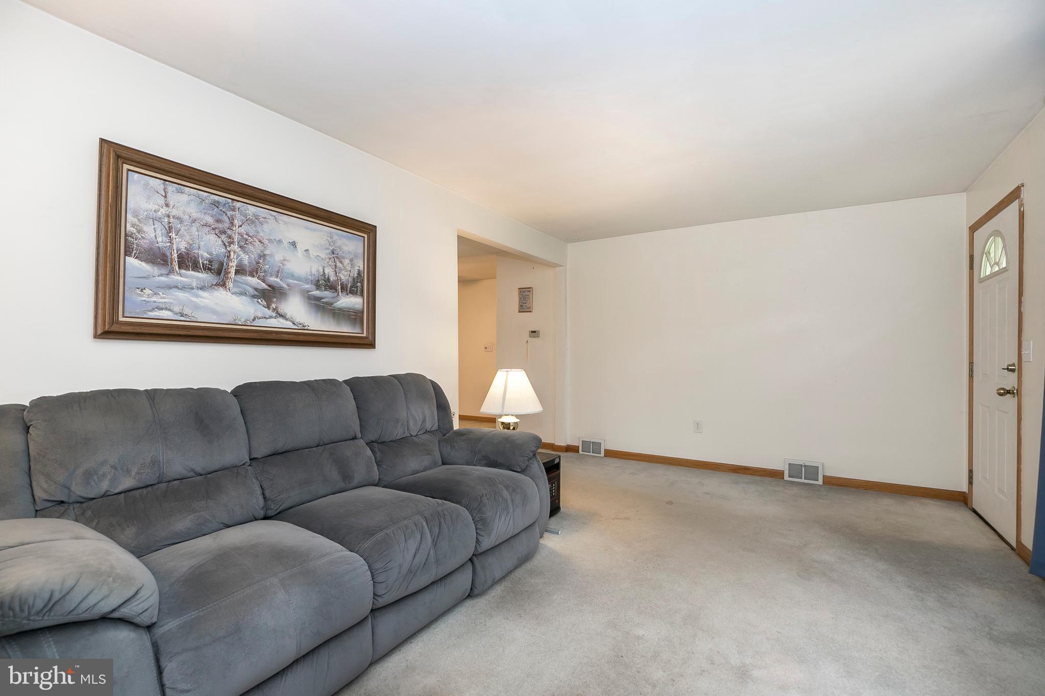 805 South Lewis Road Royersford, PA 19468 - Photo 12 of 26 Living room