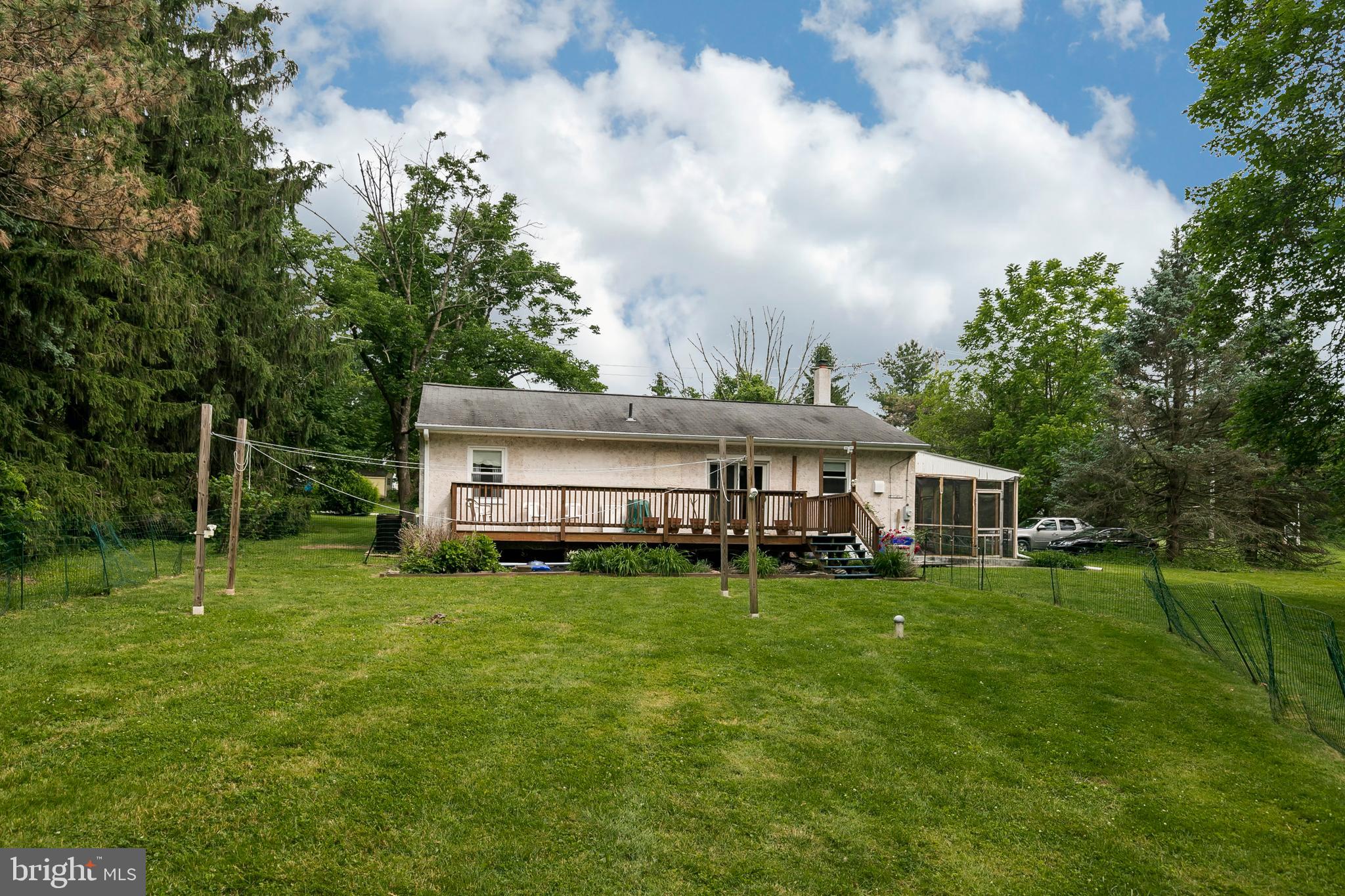 805 South Lewis Road Royersford, PA 19468 - Photo 3 of 26 Large rear yard