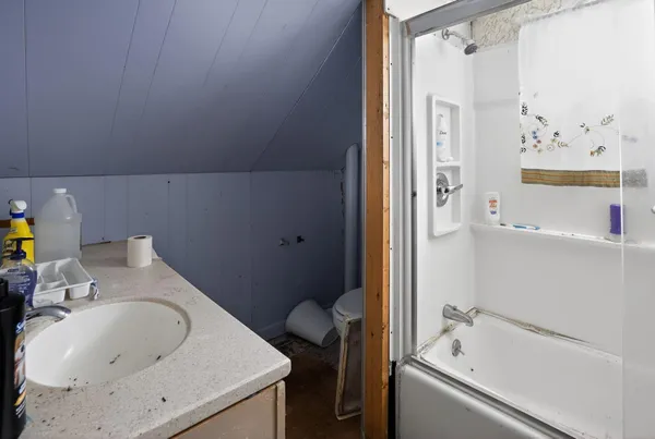 $79,900 | 127 Houlton Street, Patten, ME 04765