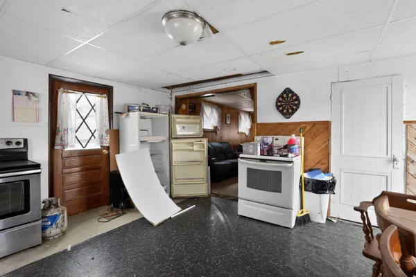 $79,900 | 127 Houlton Street, Patten, ME 04765