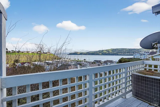 $395,000 | 301 Stinson Street, Vallejo, CA 94591