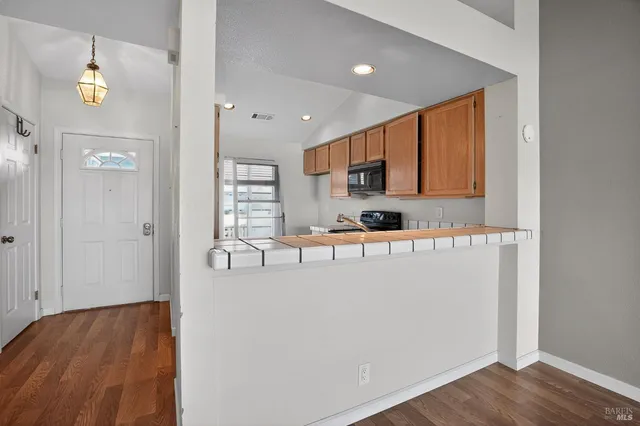 $395,000 | 301 Stinson Street, Vallejo, CA 94591