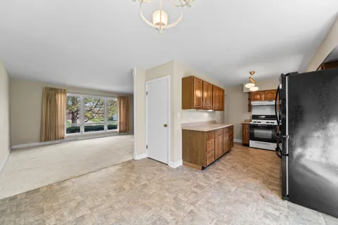 $349,900 | 1718 Hillcrest Drive, Lake Geneva, WI 53147