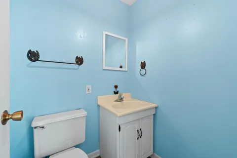 $349,900 | 1718 Hillcrest Drive, Lake Geneva, WI 53147