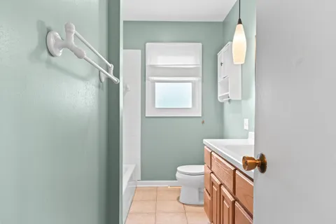 $349,900 | 1718 Hillcrest Drive, Lake Geneva, WI 53147