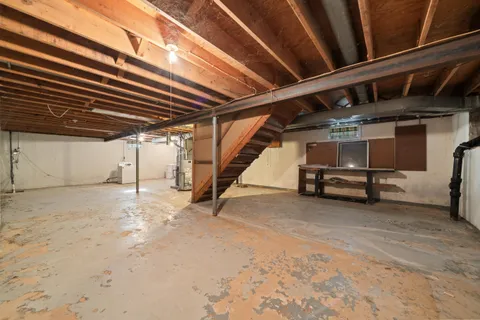 $349,900 | 1718 Hillcrest Drive, Lake Geneva, WI 53147