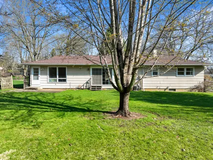 $349,900 | 1718 Hillcrest Drive, Lake Geneva, WI 53147