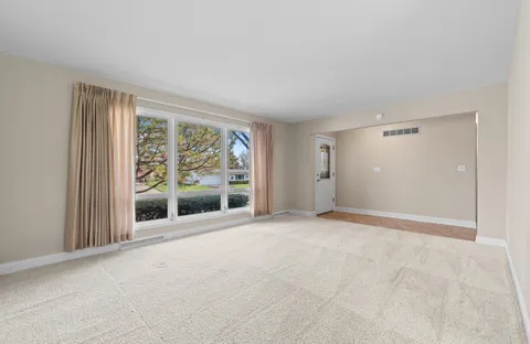 $349,900 | 1718 Hillcrest Drive, Lake Geneva, WI 53147