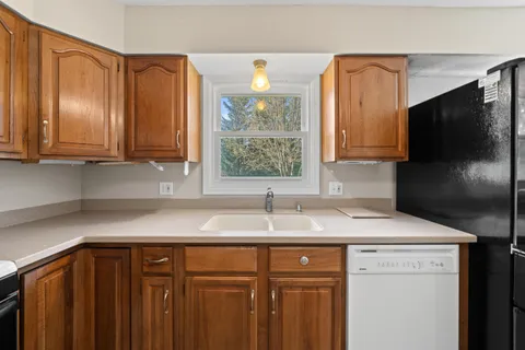 $349,900 | 1718 Hillcrest Drive, Lake Geneva, WI 53147
