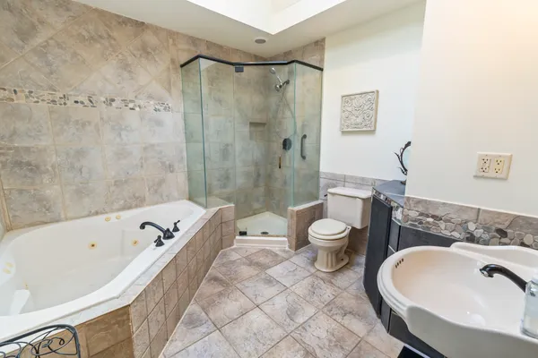 $250,000 | 1414 North Harrison Street, Algonquin, IL 60102