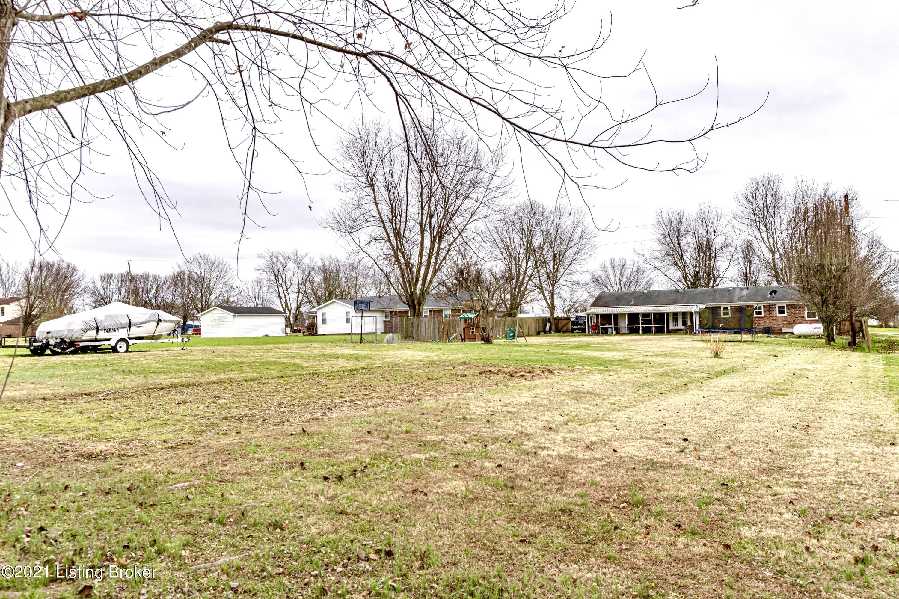 1340 Millerstown Road Clarkson, KY 42726 - Photo 7 of 38 fullsizeoutput_7cde