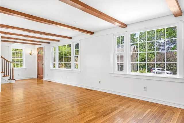 $1,575,000 | 214 Highland Road, Tiverton, RI 02878