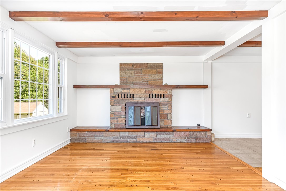 214 Highland Road Tiverton, RI 02878 - Photo 19 of 42