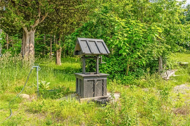 $1,575,000 | 214 Highland Road, Tiverton, RI 02878