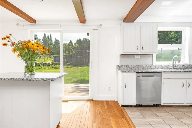 $1,575,000 | 214 Highland Road, Tiverton, RI 02878