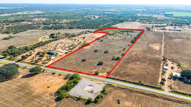 $409,000 | Fm 472nd, Bigfoot, TX 78005