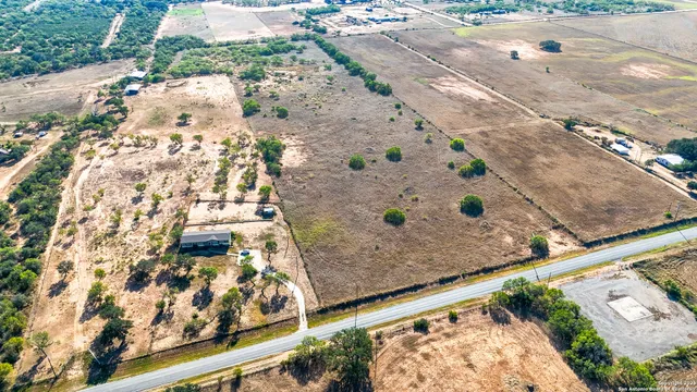 $409,000 | Fm 472nd, Bigfoot, TX 78005