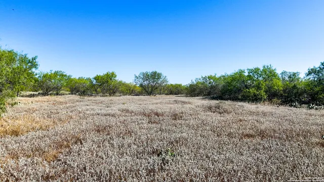 $409,000 | Fm 472nd, Bigfoot, TX 78005
