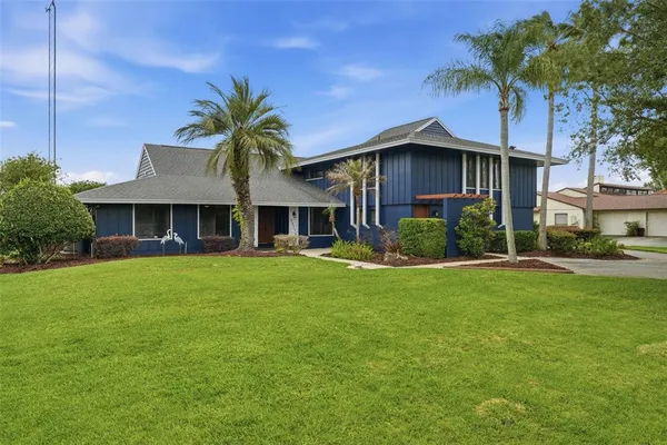 $1,099,000 | 29116 Beauclaire Drive, Tavares, FL 32778