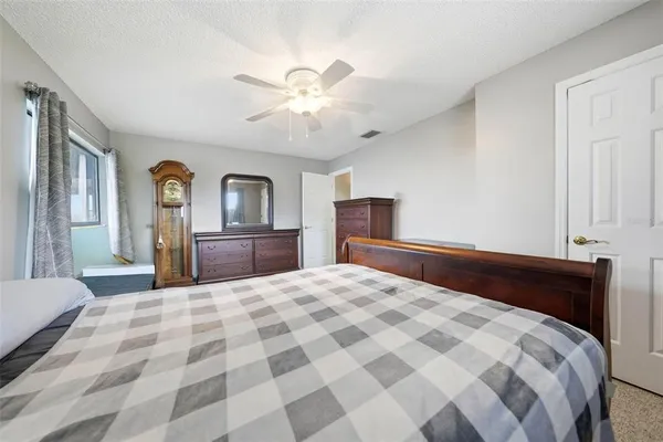 $1,099,000 | 29116 Beauclaire Drive, Tavares, FL 32778