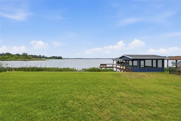 $1,099,000 | 29116 Beauclaire Drive, Tavares, FL 32778