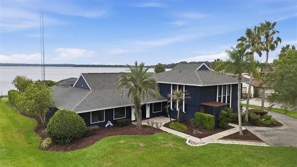 $1,099,000 | 29116 Beauclaire Drive, Tavares, FL 32778