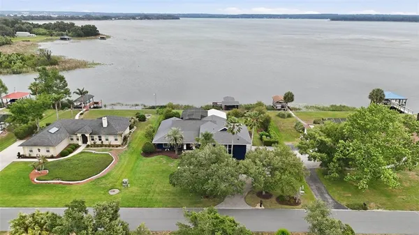 $1,099,000 | 29116 Beauclaire Drive, Tavares, FL 32778