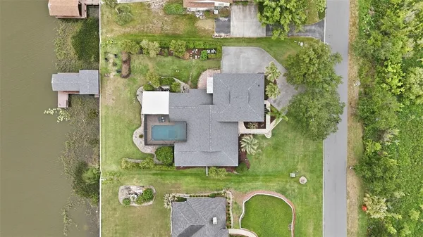 $1,099,000 | 29116 Beauclaire Drive, Tavares, FL 32778