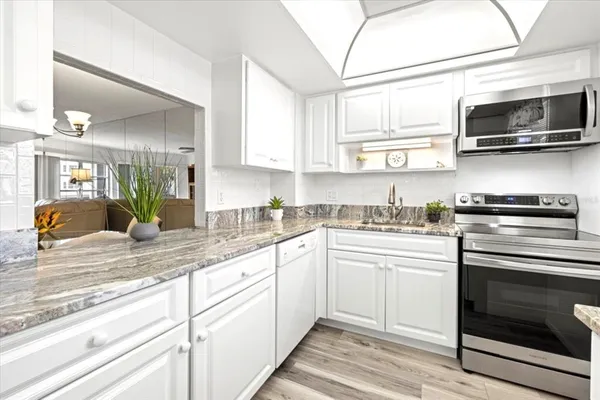 $425,000 | 1300 North Portofino Drive, Unit S206, Sarasota, FL 34242