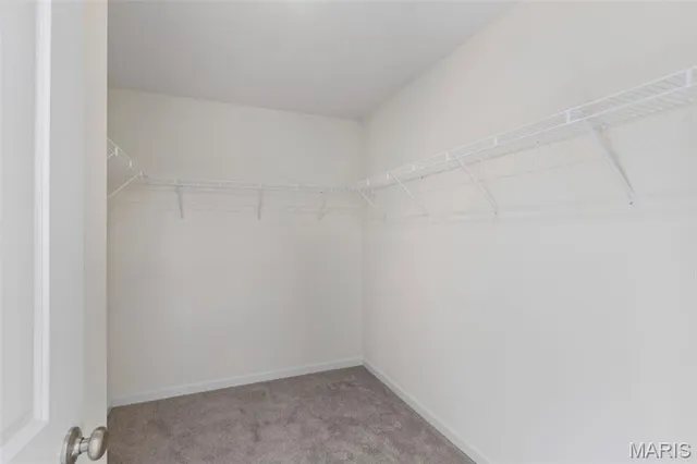 $469,900 | 2 Royal Ii At Louiselle Park, Maryland Heights, MO 63043