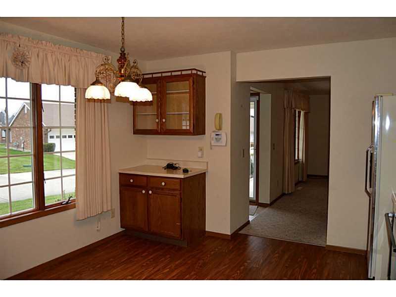 1129 Armsgate Road, Unit 135 Springfield, OH 45503 - Photo 3 of 10