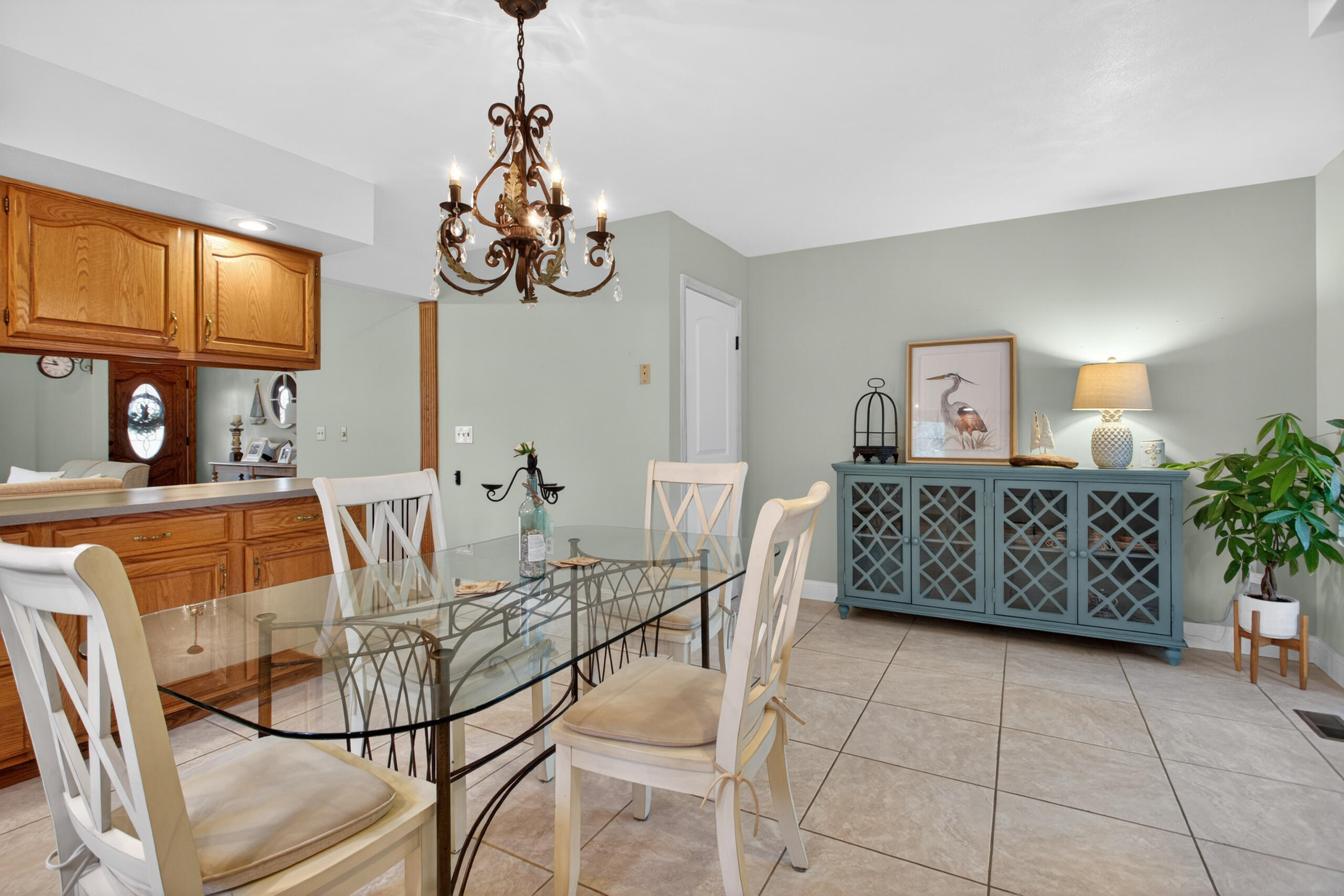 5135 Moscow Road Spring Arbor, MI 49283 - Photo 16 of 65 Open to dining area